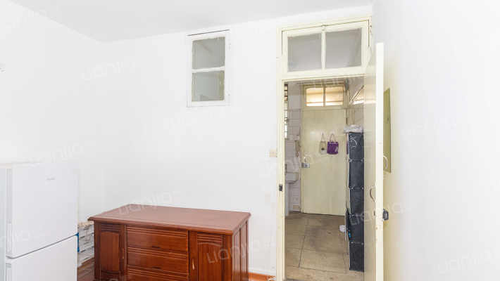 日晖六村二手房实景图