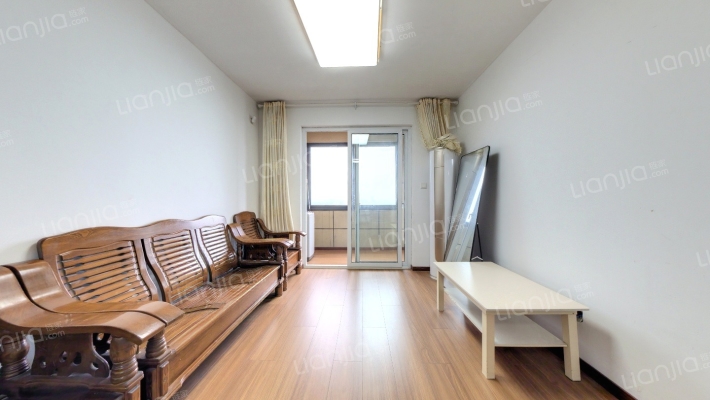 蓝海雅苑B区二手房实景图