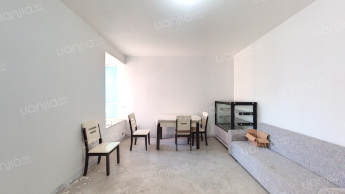 兴华苑B区二手房实景图