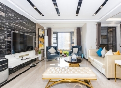 整租·领地凯旋公馆 3室2厅 东南_领地凯旋公馆租房