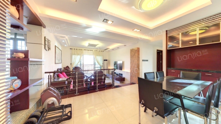 雅居乐滨江花园二手房实景图