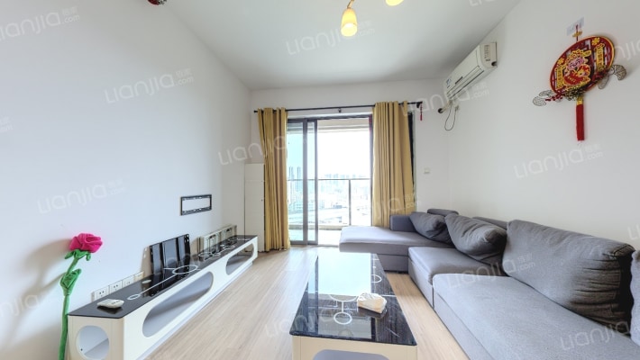 鸿荣源尚峻御园二手房实景图