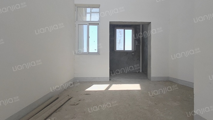 玫白兰丽舍二期B区二手房实景图