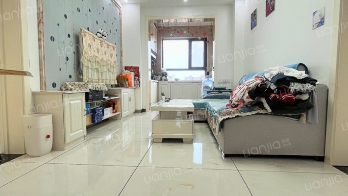 万博华庭小区二手房实景图