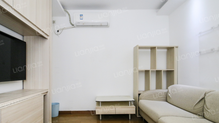 法华镇路681弄二手房实景图