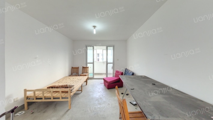 海霞新苑二手房实景图