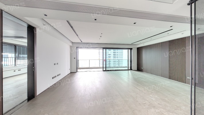 万科瑧湾汇二手房实景图