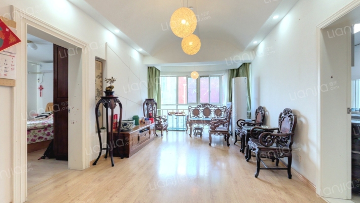 龙腾公寓二手房实景图