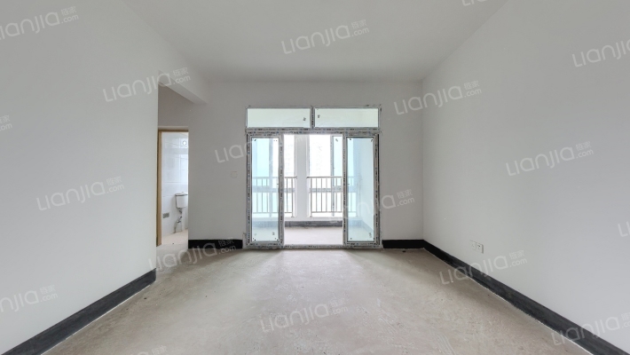 高铁景苑二手房实景图