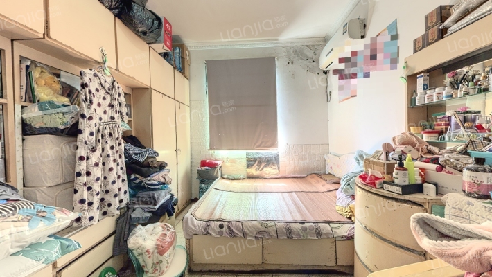 日东新村二手房实景图