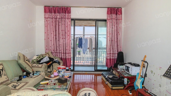 荣盛花园二手房实景图