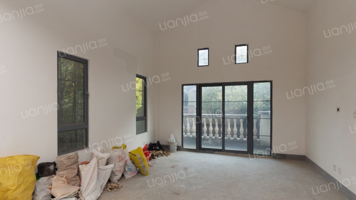 翡翠湾二手房实景图