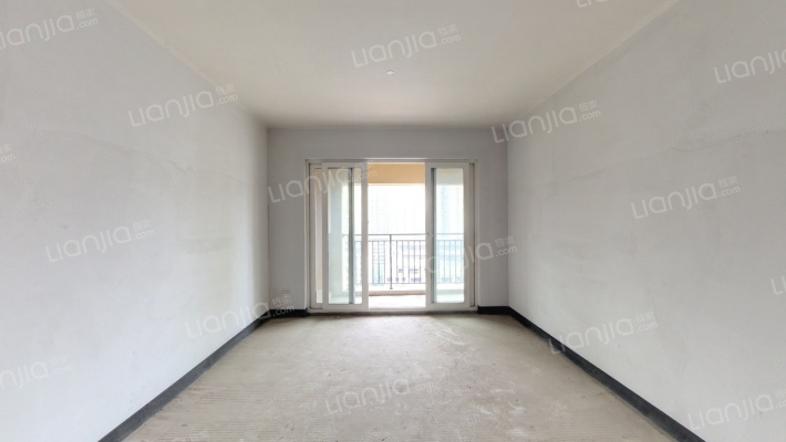 融创春晖十里御峰庭二手房实景图