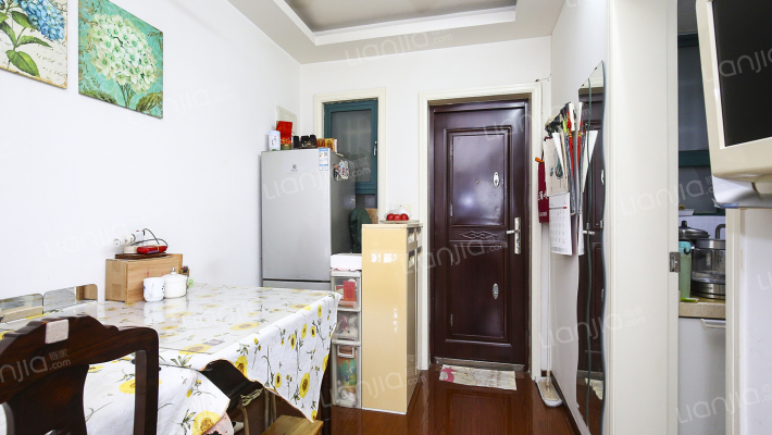 新北大楼二手房实景图