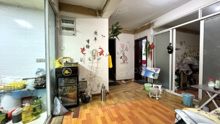 心泊兰花苑二手房实景图