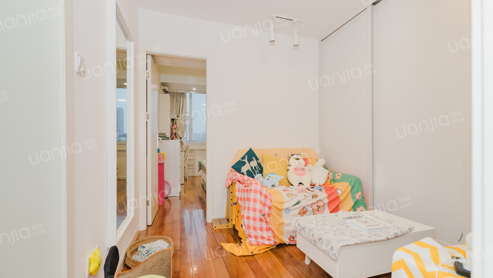 漕溪四村二手房实景图