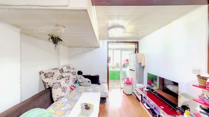 怡福路104号院二手房实景图