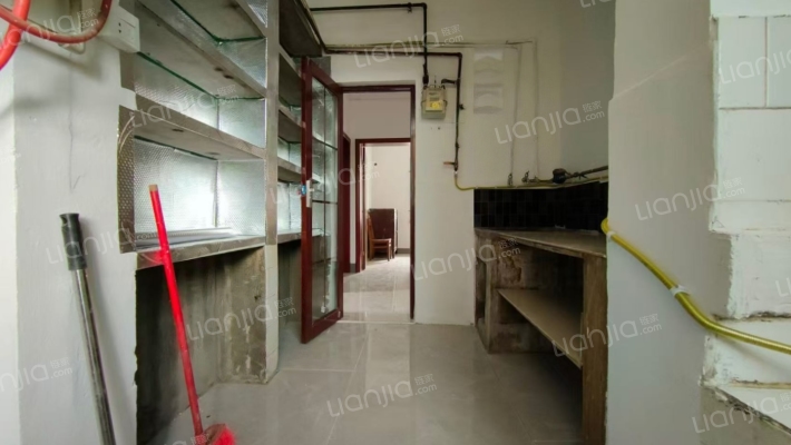 锦东路205号二手房实景图