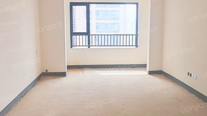 融创城二手房实景图