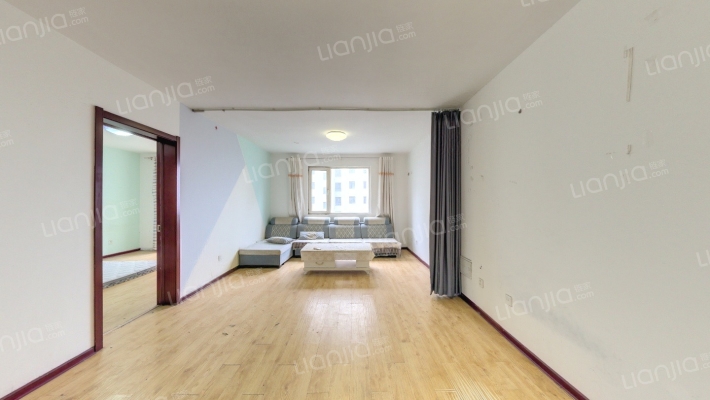 亚润花园二手房实景图