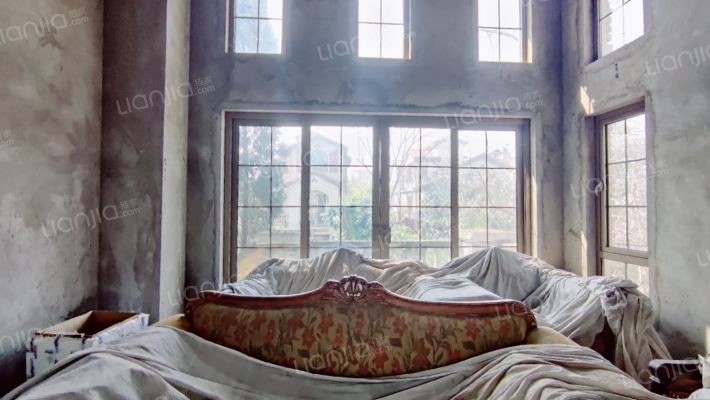 坡岭顿小镇二手房实景图