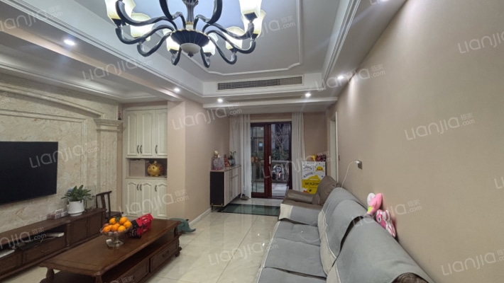 泰悦首府二手房实景图