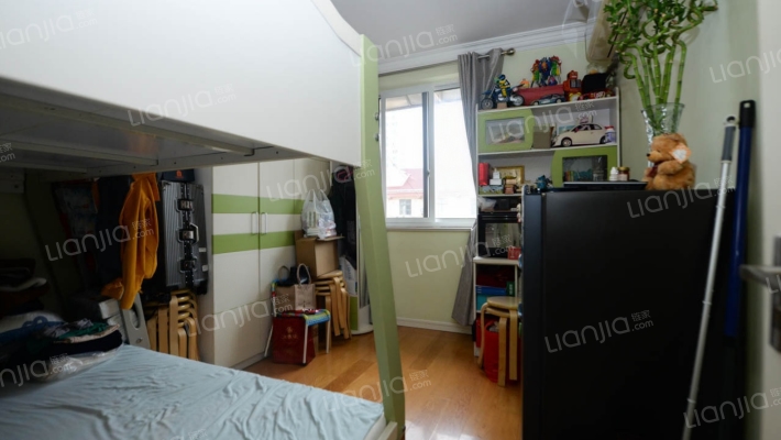 凌一小区二手房实景图