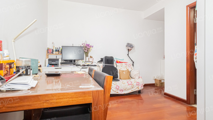 控江路18弄二手房实景图