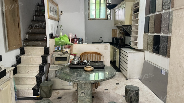 信实楼二手房实景图