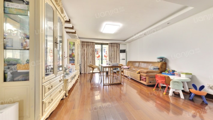 顺驰蓝湾二手房实景图