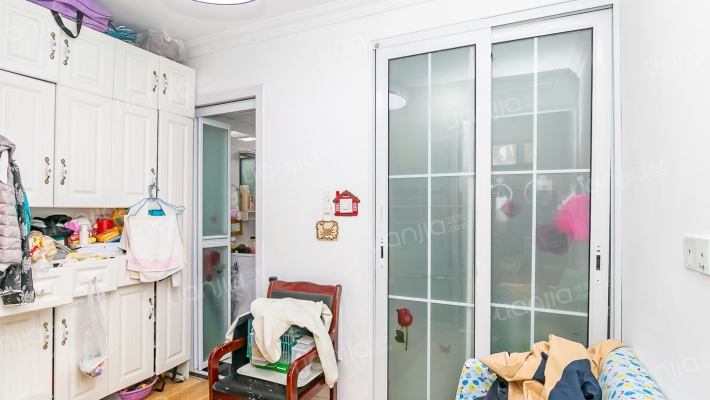 松花江路2605弄二手房实景图