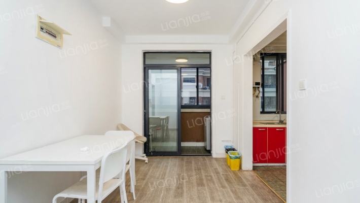 申城佳苑一期B块二手房实景图