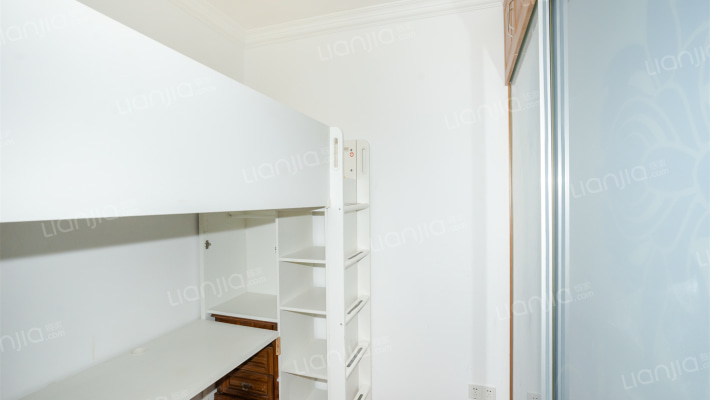 蒙自路395弄二手房实景图