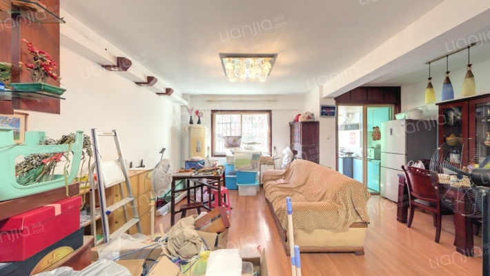 西河里新村二手房实景图