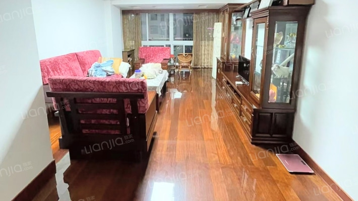 山海华庭二手房实景图