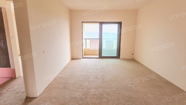 恒大湖山半岛A2区二手房实景图