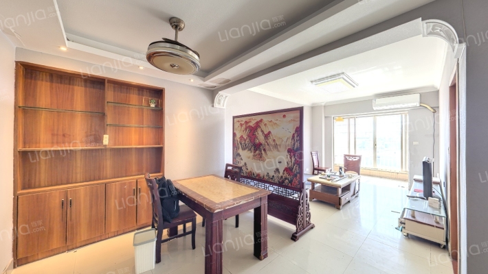 龙景大厦二手房实景图