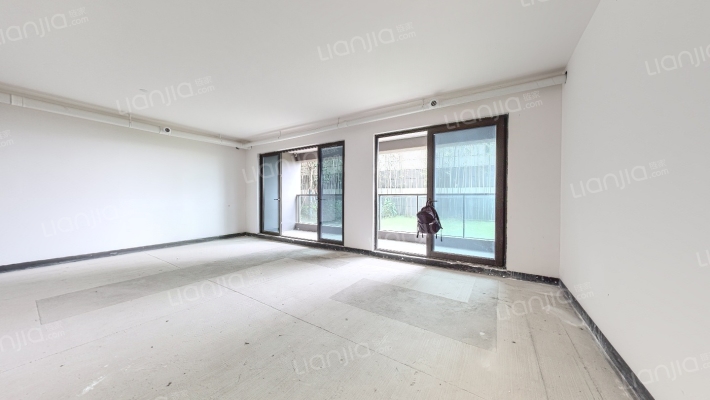 云麓台二组团二手房实景图