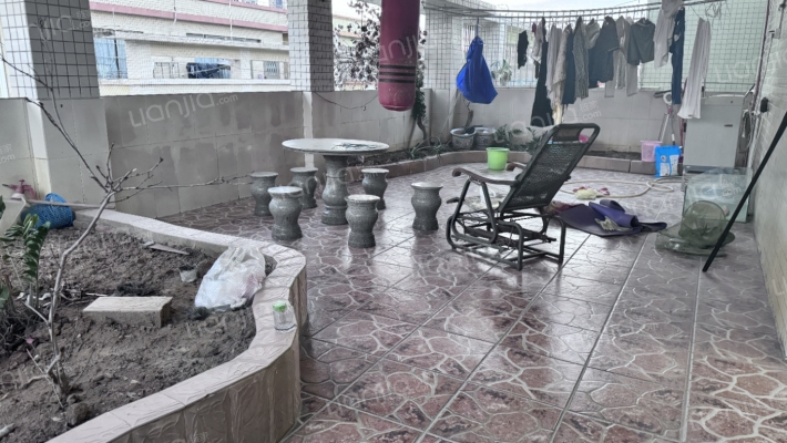 荔景路二手房实景图