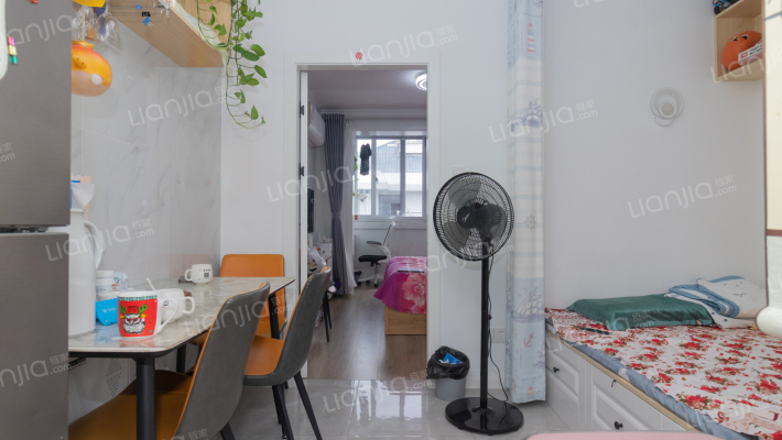 艾南小区二手房实景图