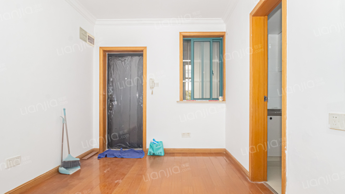 政通路7弄二手房实景图