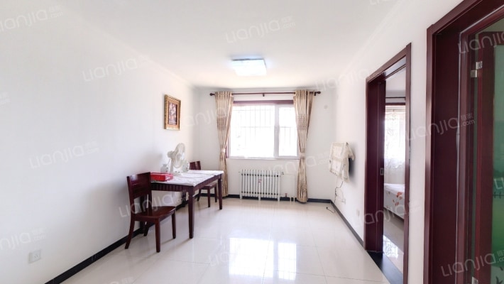 惠景新苑二手房实景图