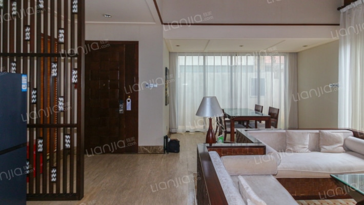 龙海路24号二手房实景图