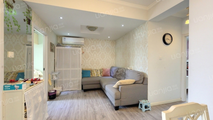 商校小区二手房实景图