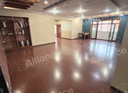 整租·龙珅花园 4室1厅 西_龙珅花园租房