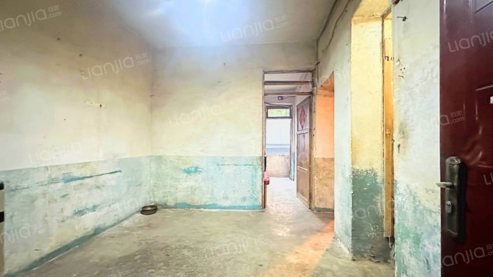 钢锋村二手房实景图