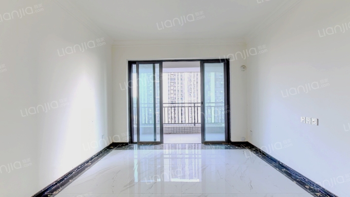 碧桂园盛世名门二手房实景图