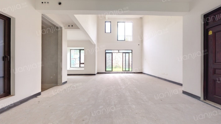 新江与城天越二手房实景图