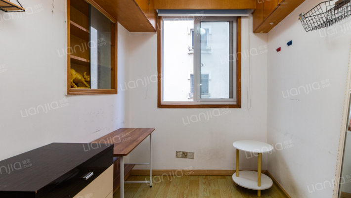 中科新苑二手房实景图