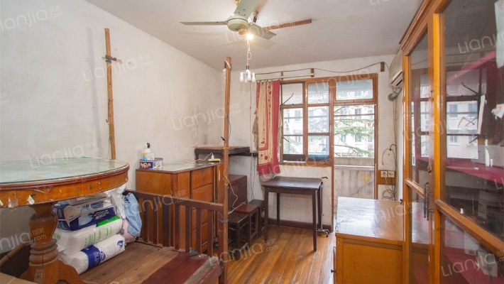 海阳一村二手房实景图